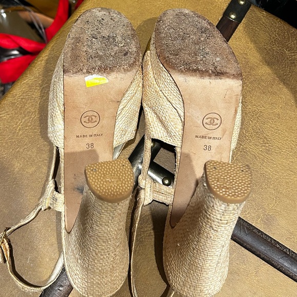 CHANEL size 38 straw sandals. OLIVE AND TAN color - Picture 5 of 7